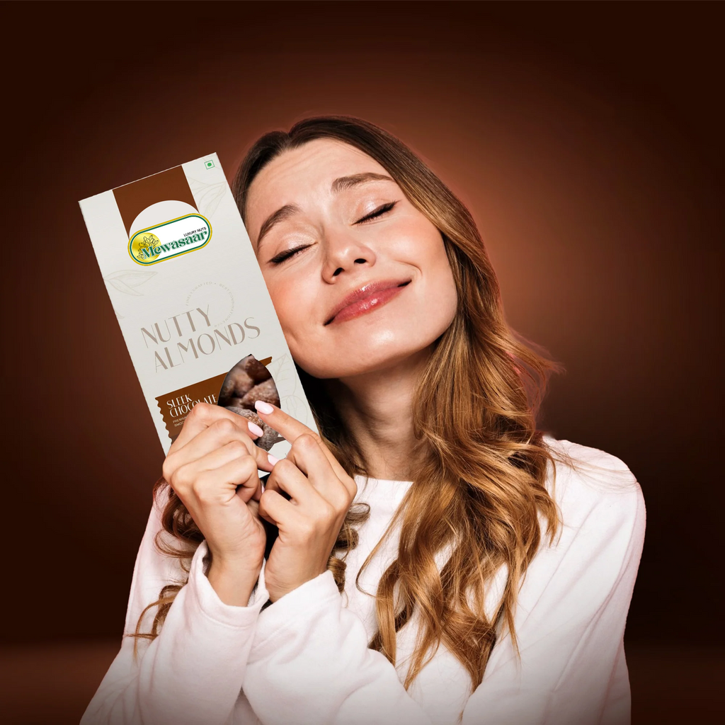 Sleek Chocolate Almonds